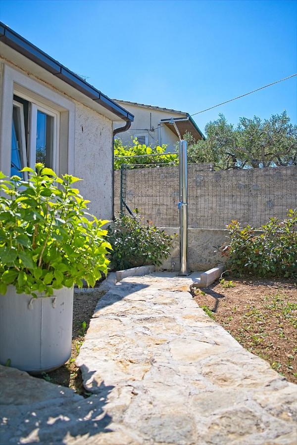 Apartman Nikica Postira Esterno foto