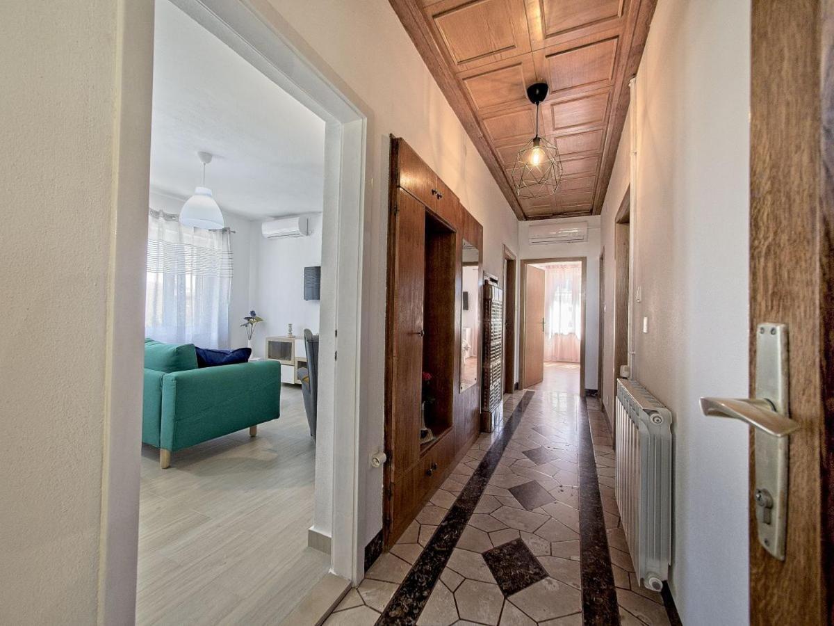 Apartman Nikica Postira Esterno foto