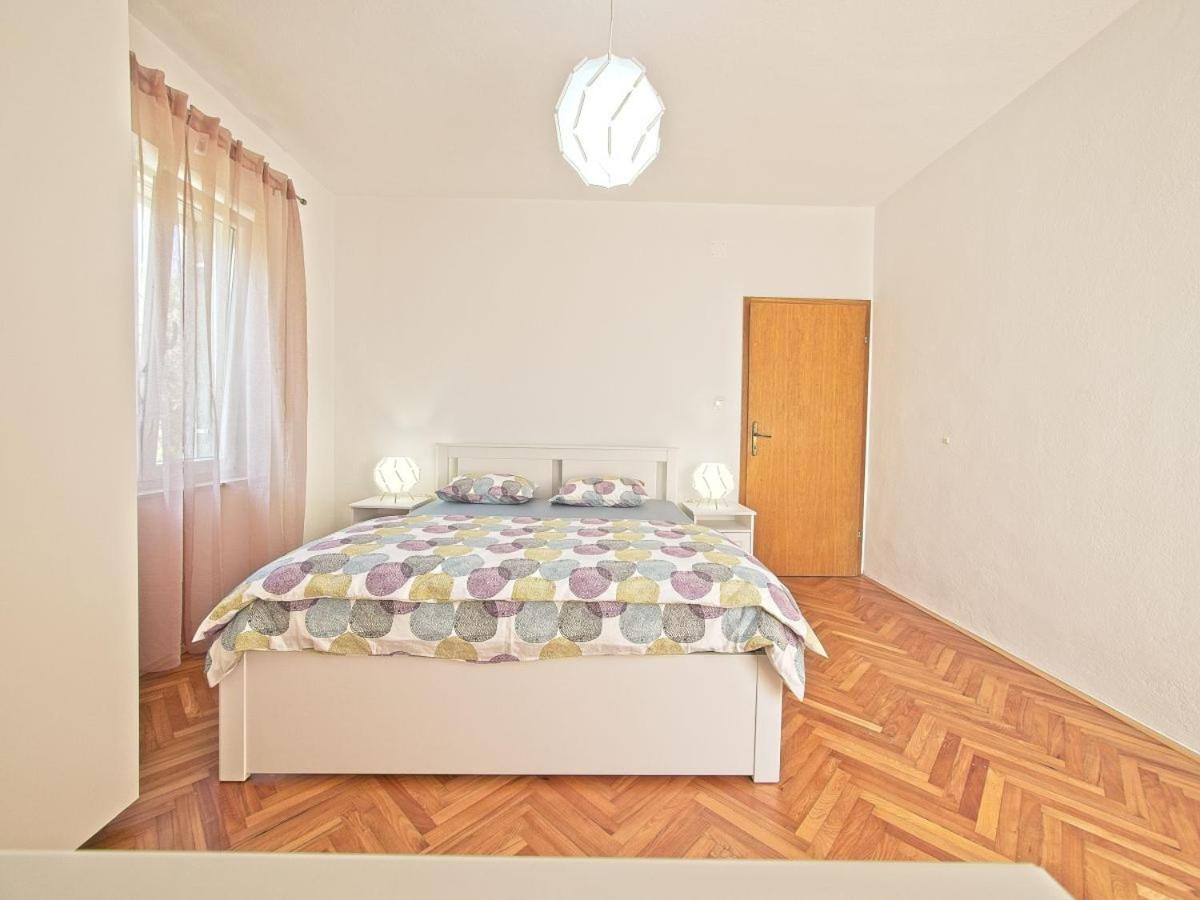 Apartman Nikica Postira Esterno foto