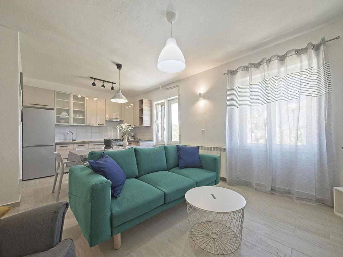 Apartman Nikica Postira Esterno foto